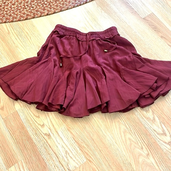 So.Very.Loved, Burgundy Twirlable Pleats, Mini Skort,Excellent Condition,Size S - Picture 2 of 9